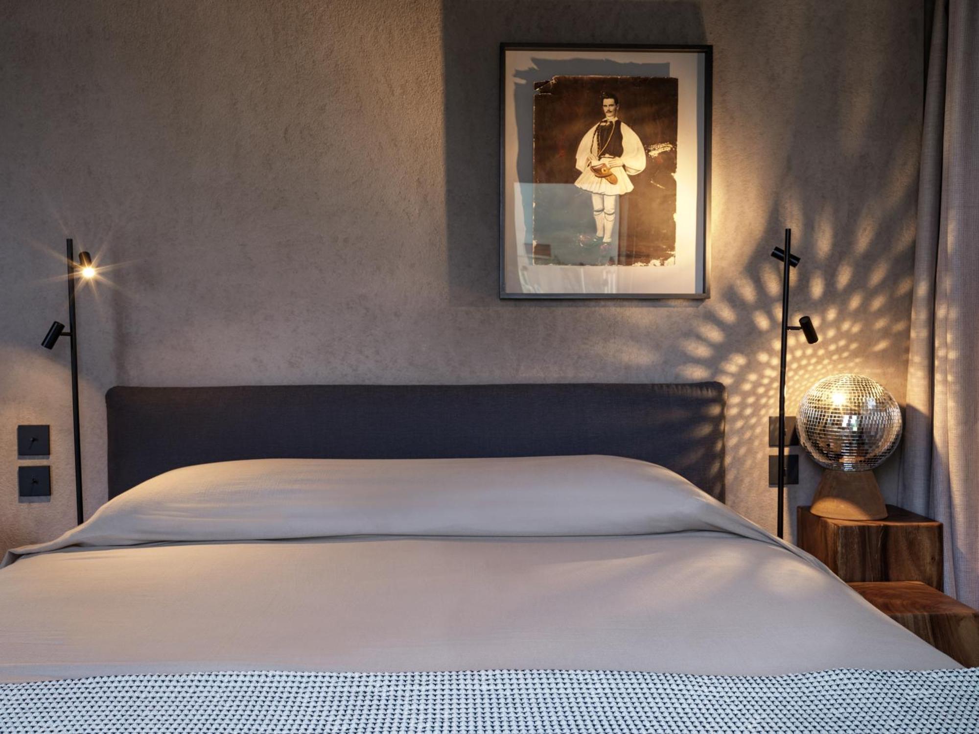 Monastik Living In Athina Hotel Атина Екстериор снимка
